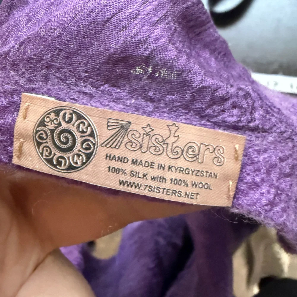 HANDCRAFTED BY 7 SISTERS SILK & FELTED WOOL‎ purple FLOWERS SCARF/SHAWL 15x72”